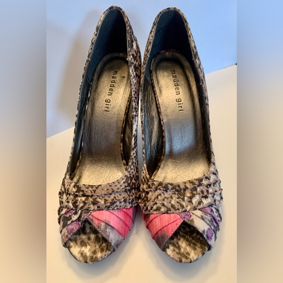 Madden Girl Leopard Floral Heel - Picture 2 of 8